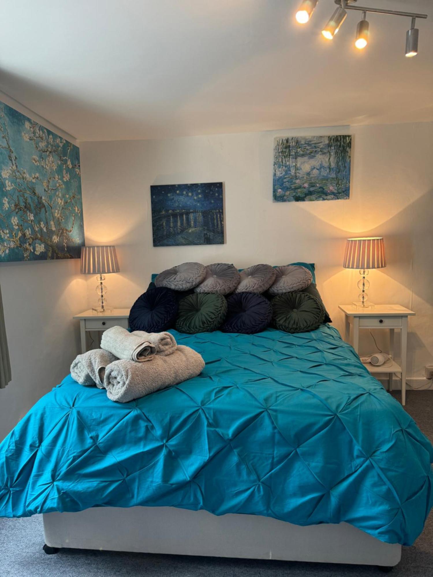 Beautiful Townhouse Next To Royal Victoria Park And Botanical Gardens Within Easy Walking Distance To Bath City Centre ภายนอก รูปภาพ