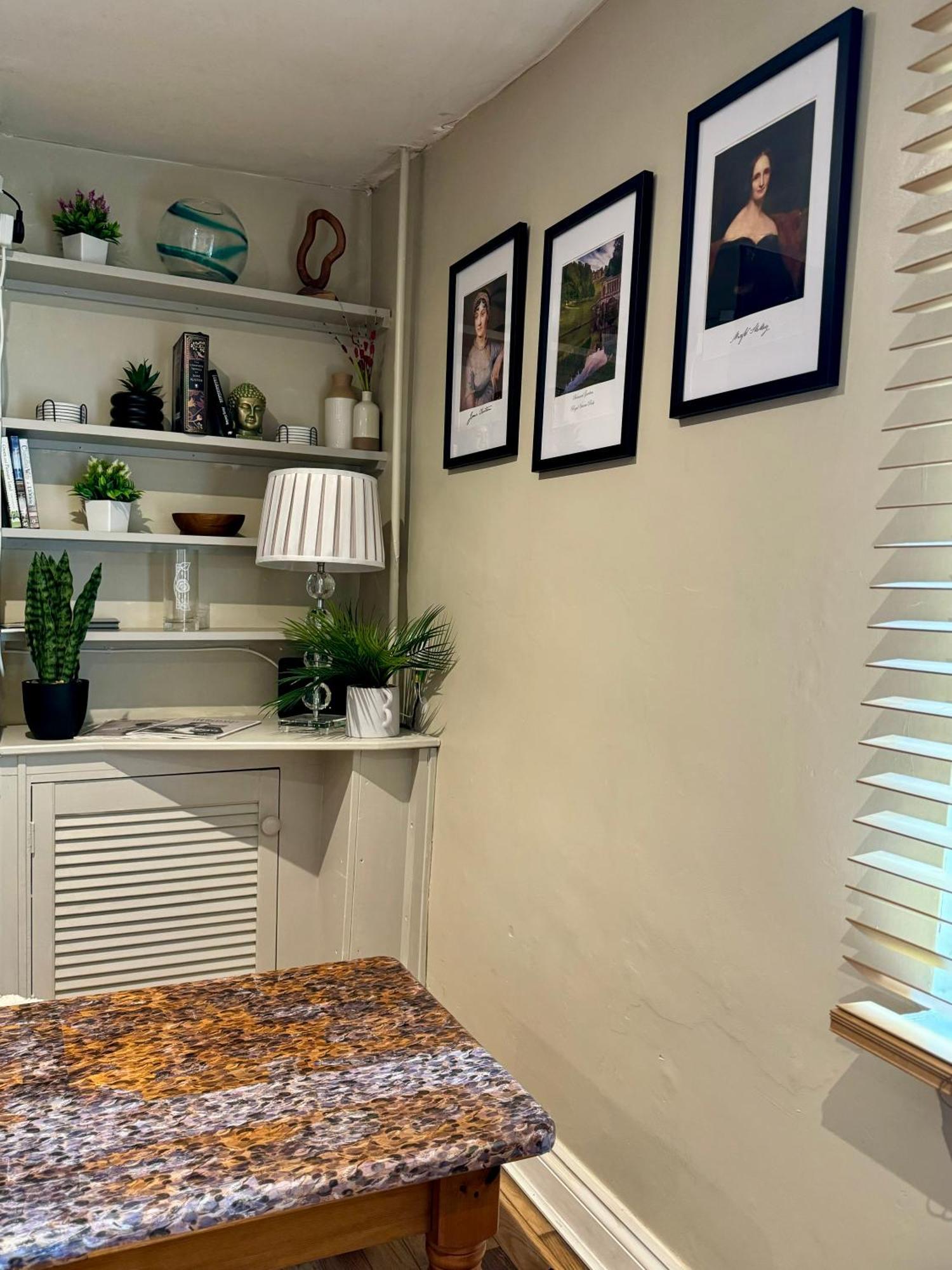Beautiful Townhouse Next To Royal Victoria Park And Botanical Gardens Within Easy Walking Distance To Bath City Centre ภายนอก รูปภาพ