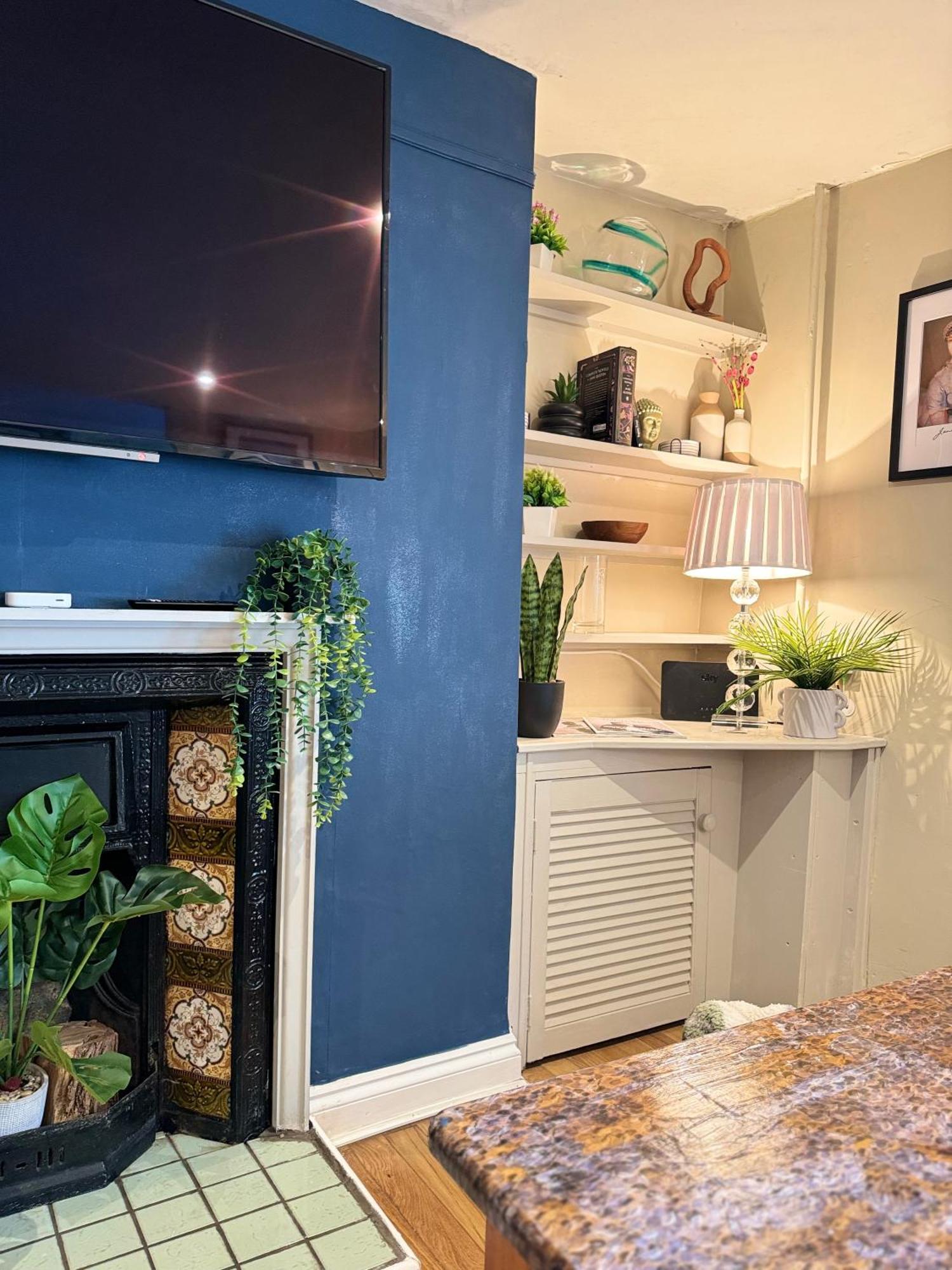 Beautiful Townhouse Next To Royal Victoria Park And Botanical Gardens Within Easy Walking Distance To Bath City Centre ภายนอก รูปภาพ