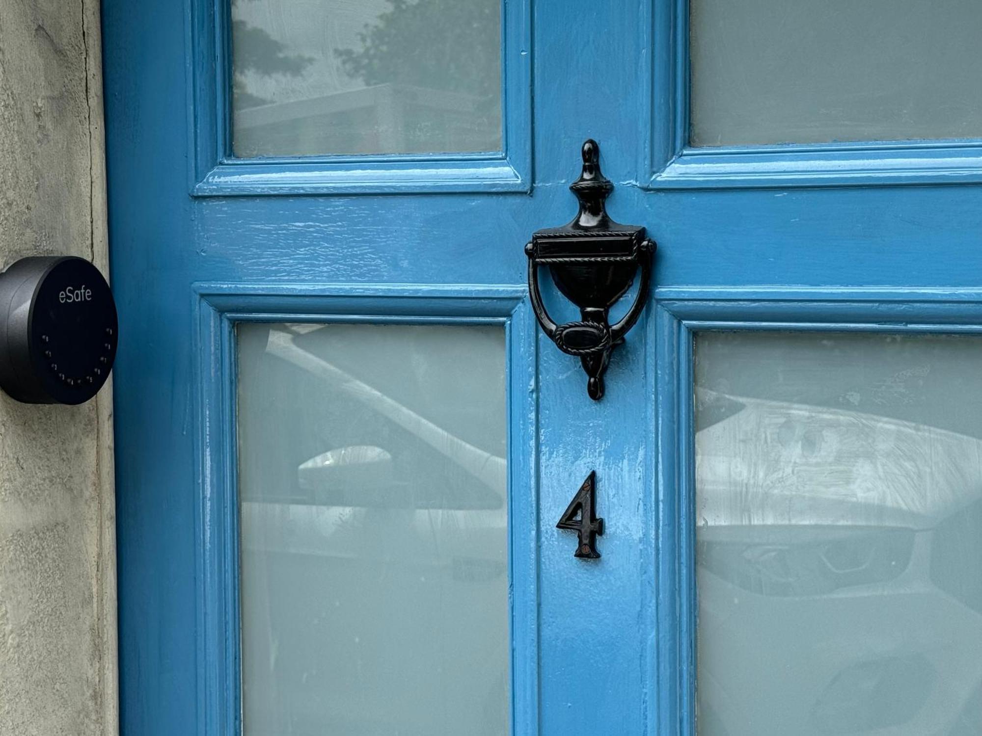 Beautiful Townhouse Next To Royal Victoria Park And Botanical Gardens Within Easy Walking Distance To Bath City Centre ภายนอก รูปภาพ
