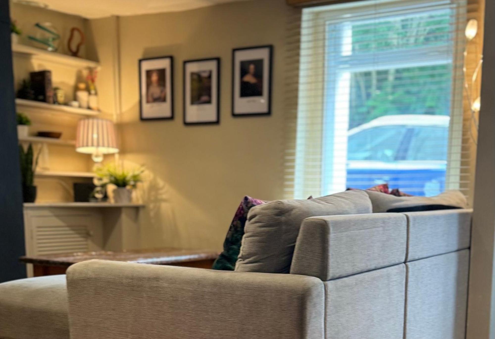 Beautiful Townhouse Next To Royal Victoria Park And Botanical Gardens Within Easy Walking Distance To Bath City Centre ภายนอก รูปภาพ